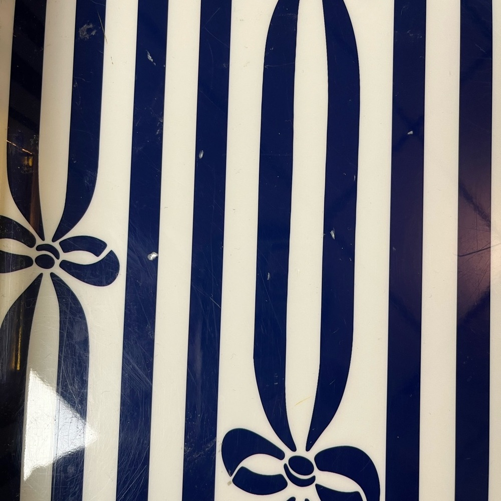 Draper James Acrylic “Ribbon Tray” - Picture 3 of 9